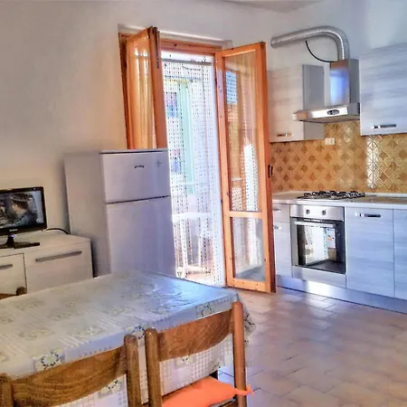 Apartment Cosy 200m From The Sea